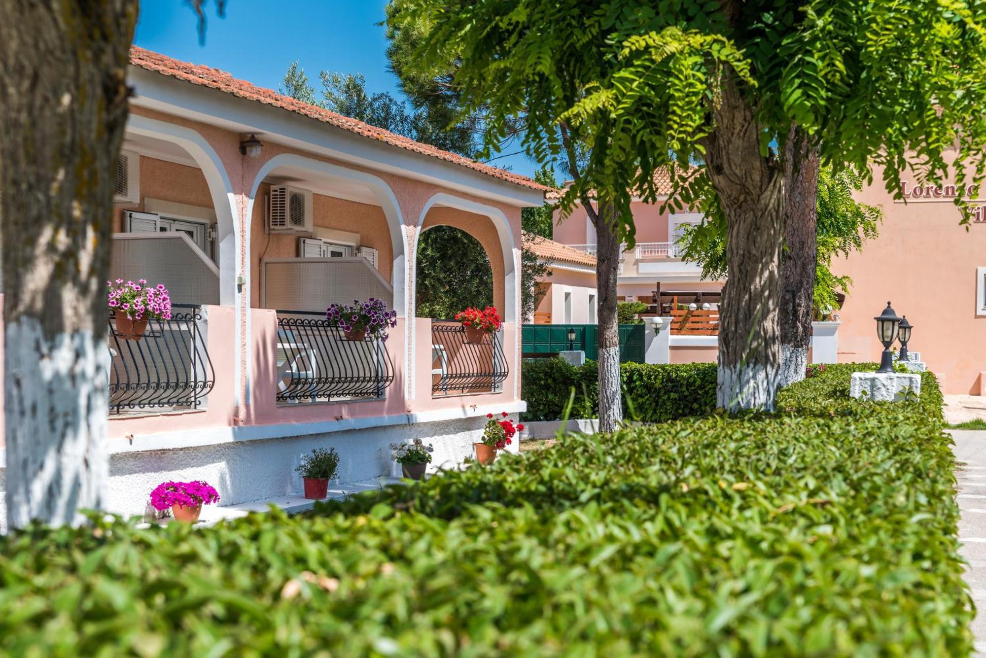 Roussa'S Apartments Laganas Exterior photo